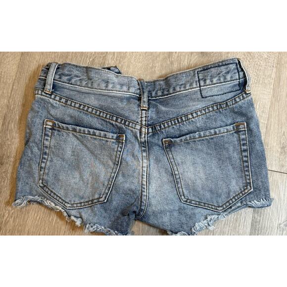 Women’s We The Free Size 24 Denim Shorts Fly Button - Picture 8 of 11